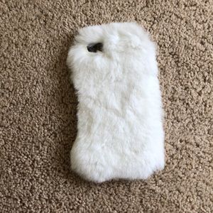 iPhone 7 white furry phone case